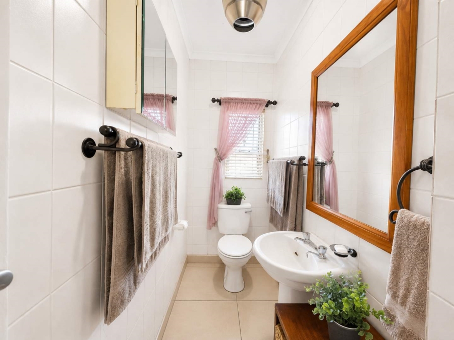 2 Bedroom Property for Sale in Heuwelsig Free State